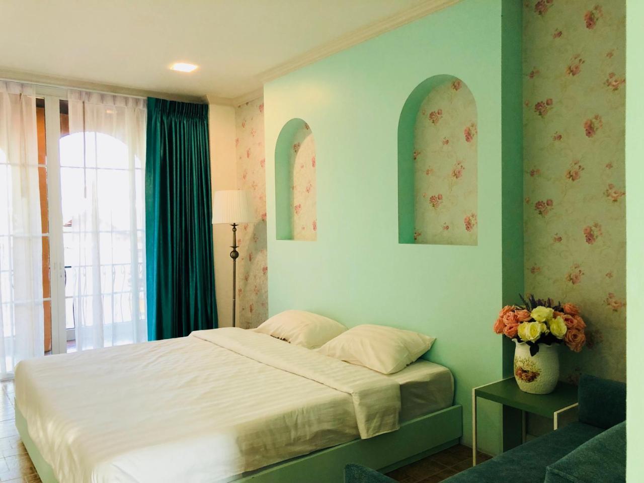 Krinnatra Villa Τσον Μπουρί Εξωτερικό φωτογραφία